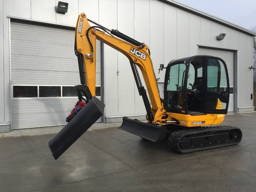 Аренда мини-экскаватора JCB 8065 RTS