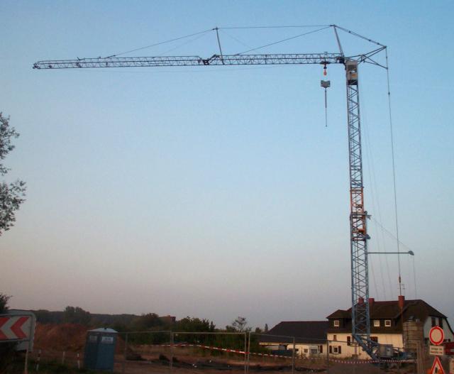 Аренда башенного крана LIEBHERR 40K Аренда башенного крана LIEBHERR 40K